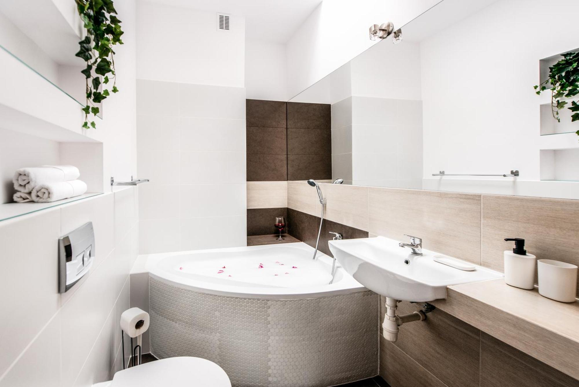 Fully-Furnished Apartment With Air Conditioning For Families, Cracow Old Town Krakow Exterior photo
